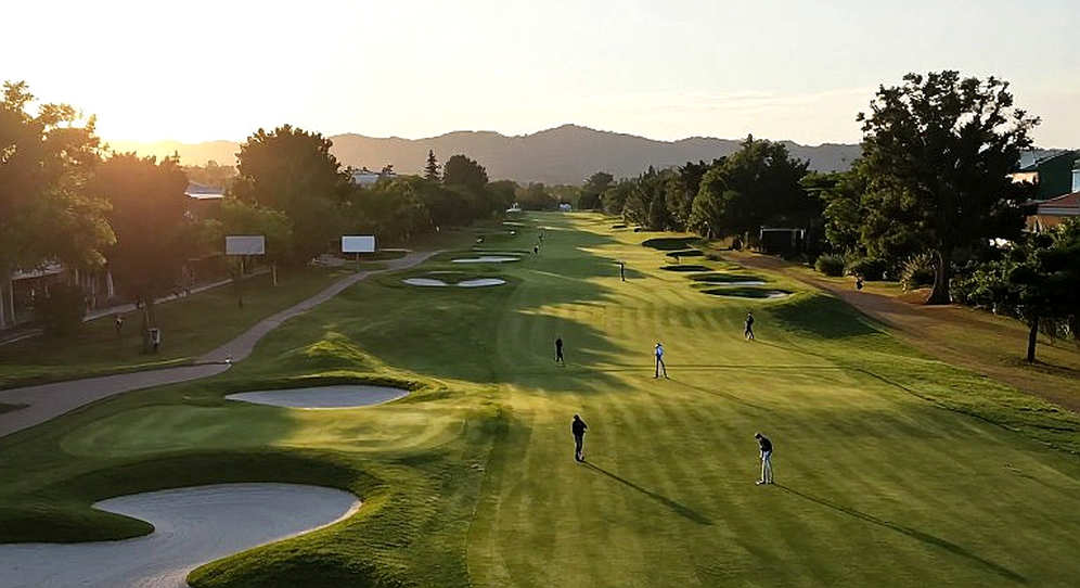 LIV Golf: याचिका से 76 दिन पहले CEO को 6.3 मिलियन डॉलर — और 500 मिलियन डॉलर की देनदारी का हिसाब LIV Golf: याचिका से 76 दिन पहले CEO को 6.3 मिलियन डॉलर — और 500 मिलियन डॉलर की देनदारी का हिसाब