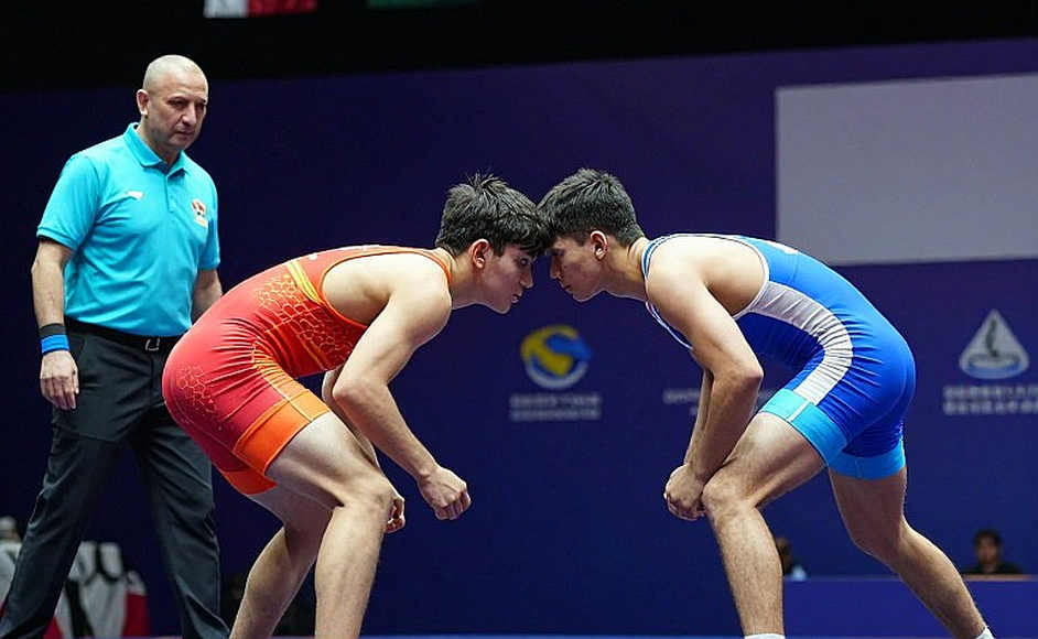 अखाड़े के नीचे का रिकॉर्ड: हिसार की पेंसिल, पेरिस का सौ ग्राम और 2028 की उम्र-घड़ी