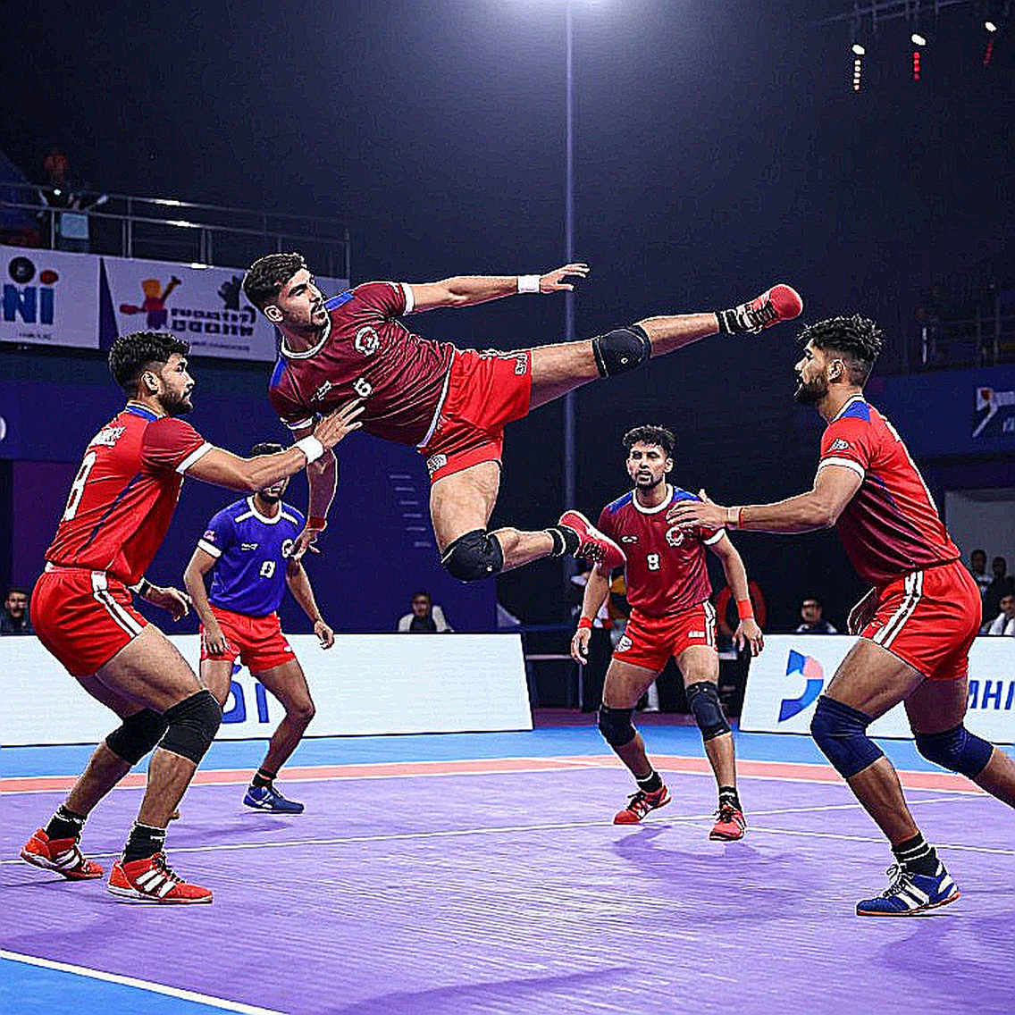 अहमदाबाद का पॉइंट्स टेबल जिसने खुद से झूठ नहीं बोला, पर पूरी कहानी भी नहीं बताई अहमदाबाद का पॉइंट्स टेबल जिसने खुद से झूठ नहीं बोला, पर पूरी कहानी भी नहीं बताई